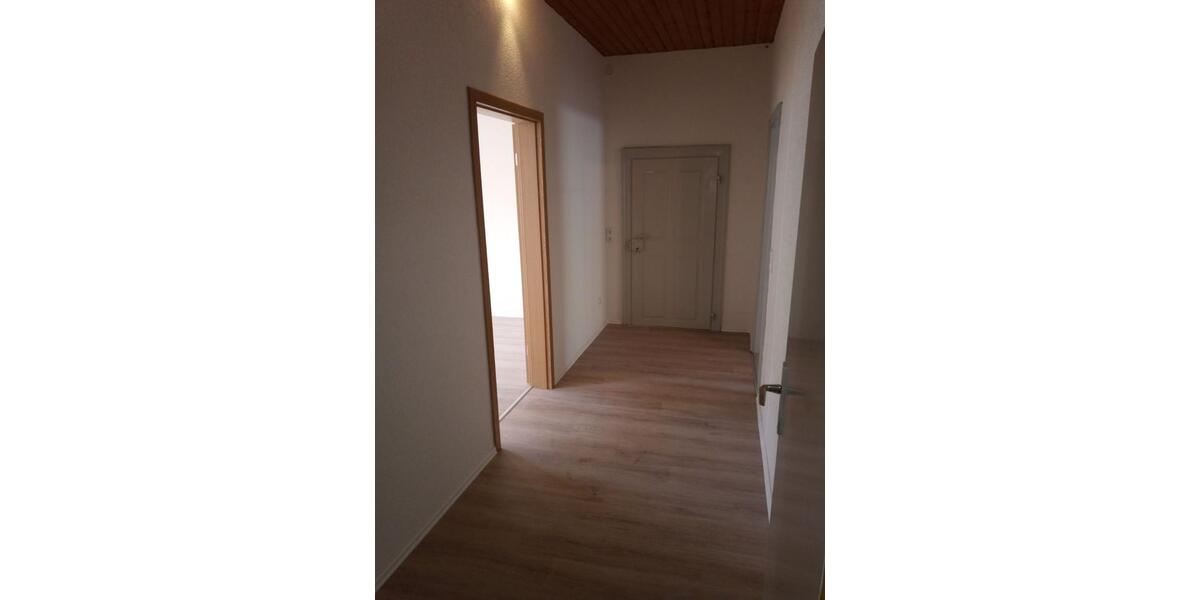 Etagenwohnung Kirchenlamitz Hohenbuch - 3 Zimmer, 75 m&sup2;, 485&euro; | Angebot:25415195