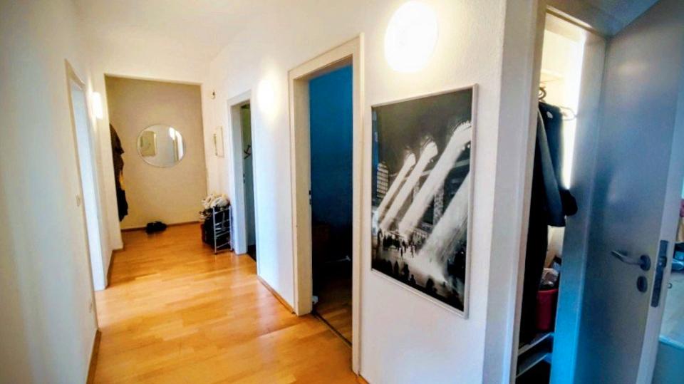 Wohnen auf Zeit Düsseldorf Stadtbezirk 3 - 5 Zimmer, 122 m&sup2;, 750&euro; | Angebot:26527693