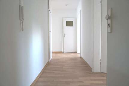 Wohnung zum Mieten in Mannheim-Wallstadt 640 € 65 m² 2 zimmer