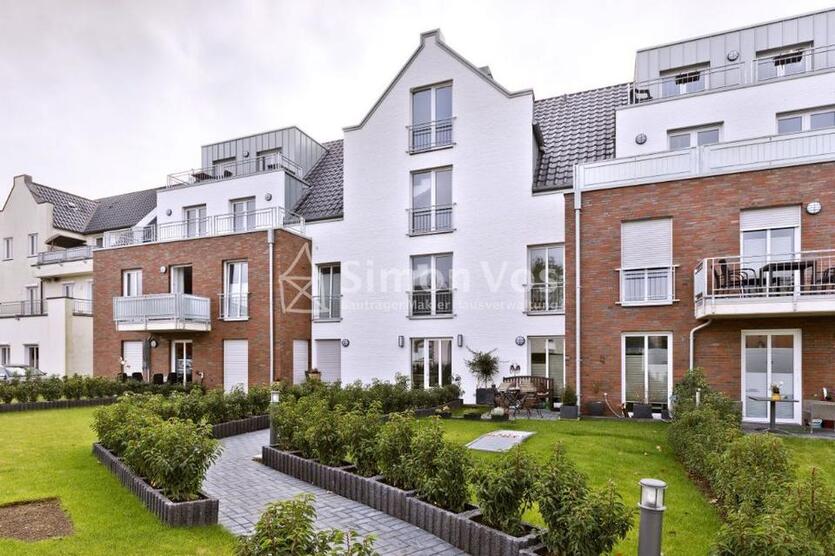 +++BESICHTIGUNGSSTOPP+++ Zentrumsnah: 3-Zimmer Wohnung mit TG-Stellplatz, Aufzug u. Balkon