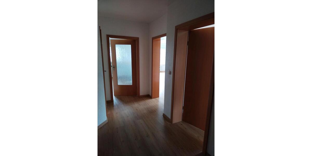 Etagenwohnung Kassel Bettenhausen - 5 Zimmer, 130 m&sup2;, 1.300&euro; | Angebot:25983152