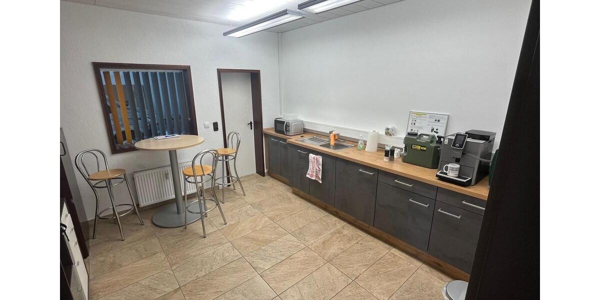 Gewerbehalle inkl. Hoffläche 944qm Veitshöchheim zu vermieten zimmer