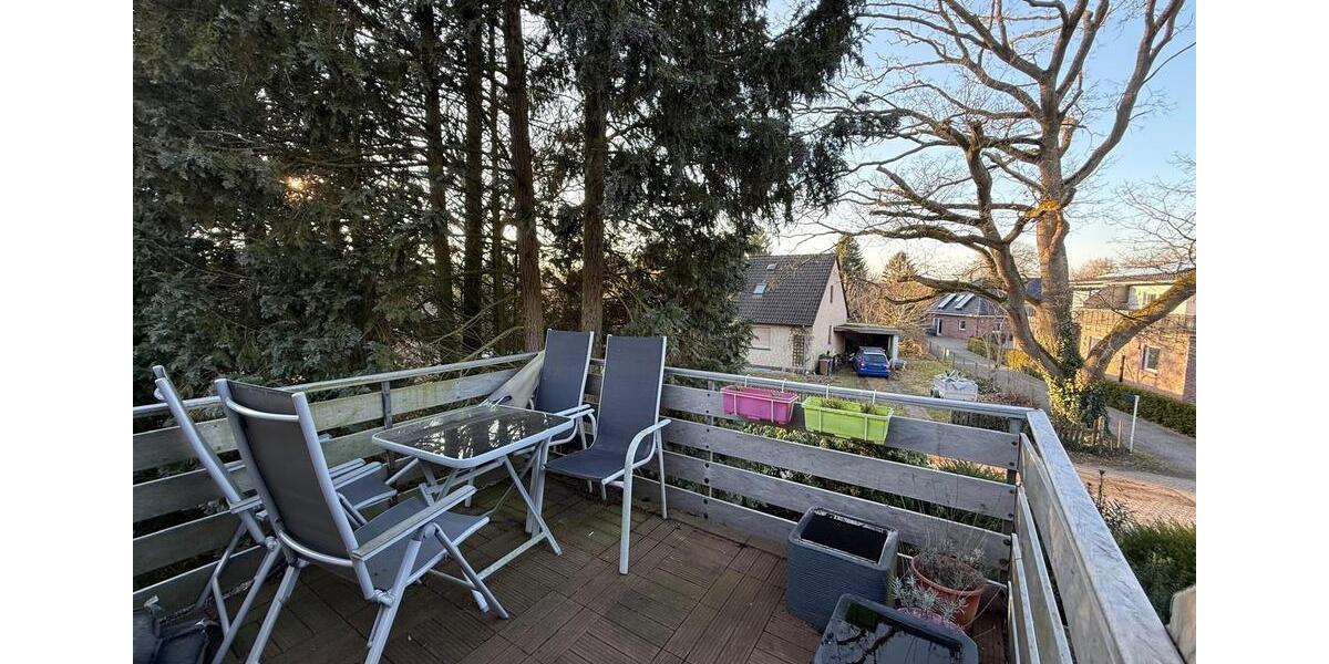 Dachgeschoßwohnung Hude (Oldenburg) - 3 Zimmer, 95 m&sup2;, 825&euro; | Angebot:25239144