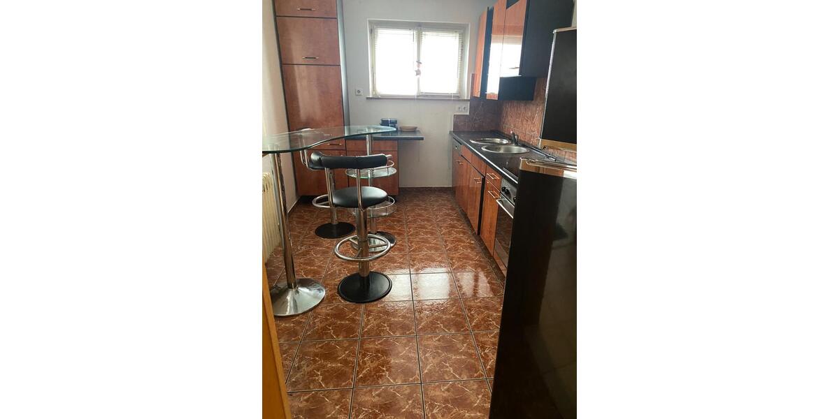 Doppelhaushälfte mit Garten in Leonberg (zentrale Lage) 6 zimmer