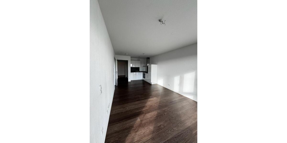 Helle 2-Zi.-Wohnung mit Balkon, EBK, TG und Aufzug – ICE in 100m 2 zimmer