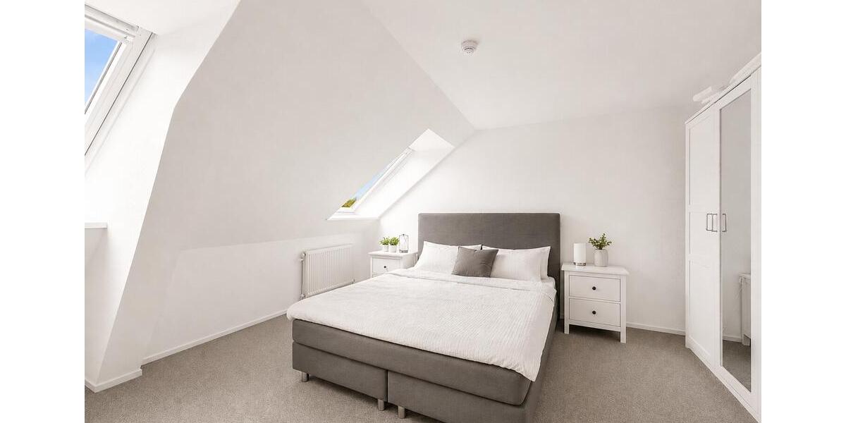 Dachgeschoßwohnung Cuxhaven Groden - 4 Zimmer, 100 m&sup2;, 890&euro; | Angebot:26648577