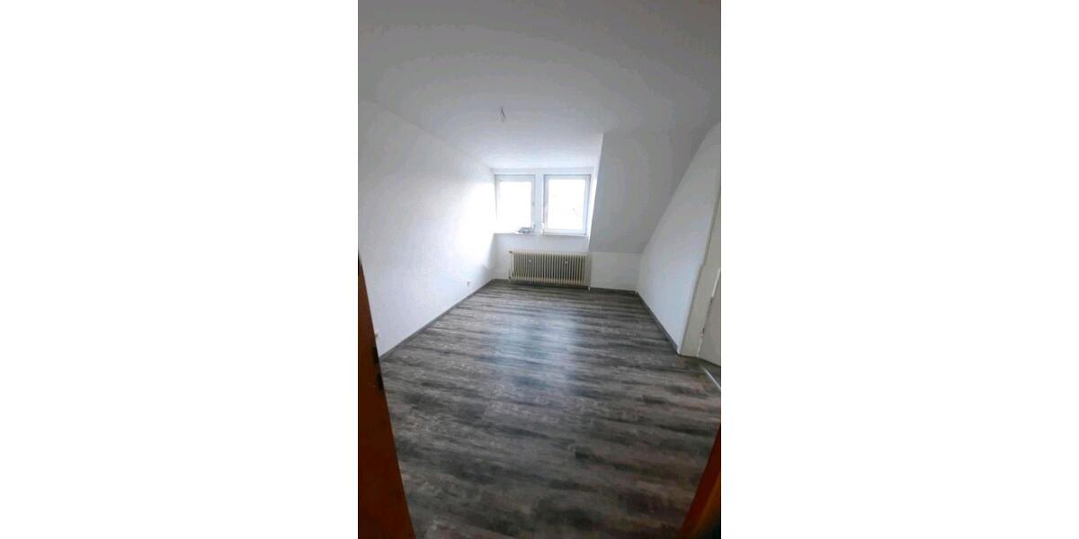 Dachgeschoßwohnung Neustadt (Hessen) - 3 Zimmer, 80 m&sup2;, 790&euro; | Angebot:26397976