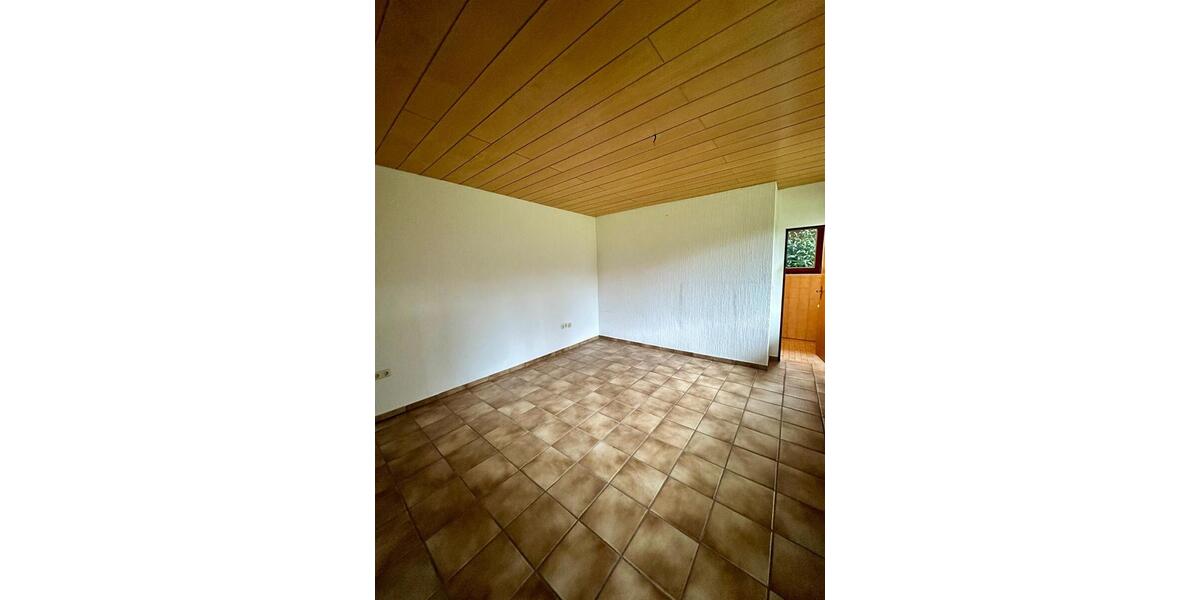 Einfamilienhaus Bochum Bochum-Südwest - 2 Zimmer, 100 m&sup2;, 1.090&euro; | Angebot:25084822