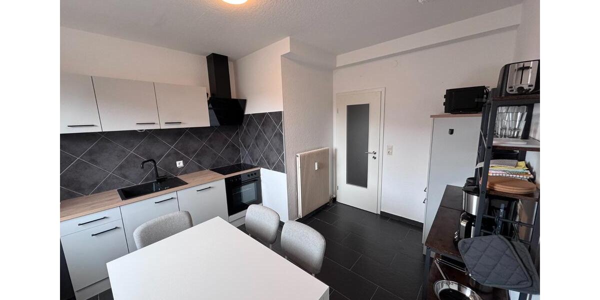 Wohnen auf Zeit Villingen-Schwenningen Schwenningen - 1 Zimmer, 9 m&sup2;, 390&euro; | Angebot:26535085