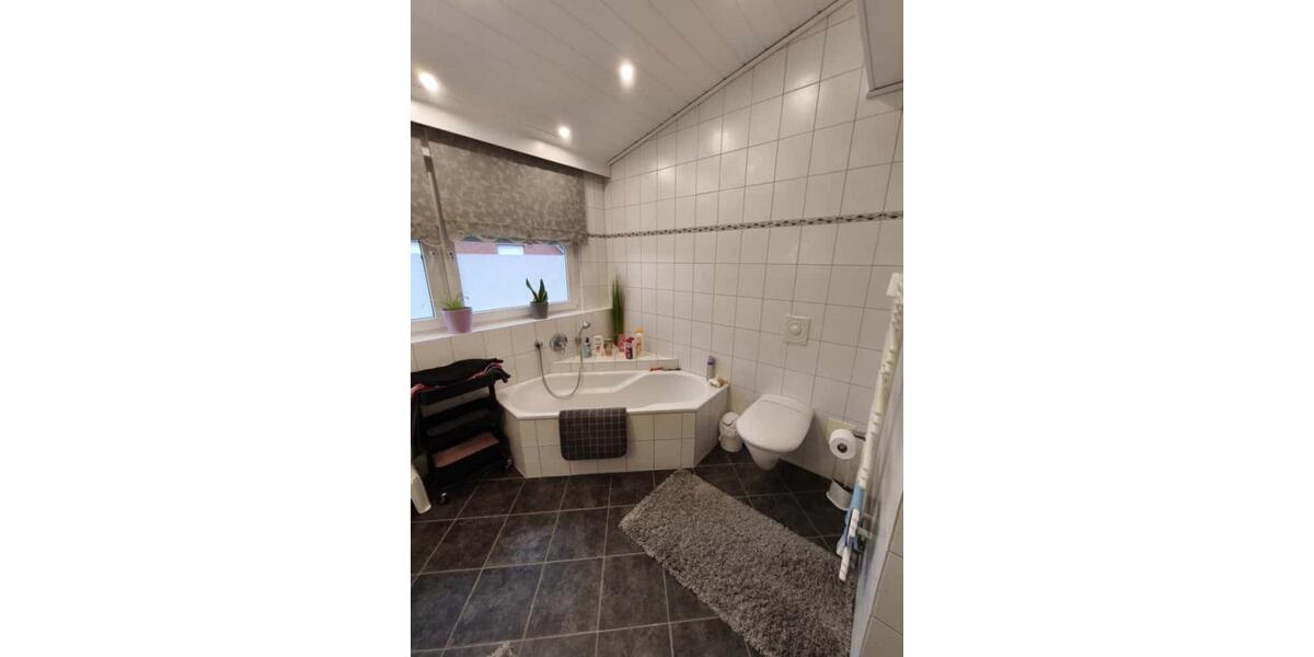 Maisonettenwohnung Lingen (Ems) Gauerbach - 4 Zimmer, 150 m&sup2;, 1.300&euro; | Angebot:24627746