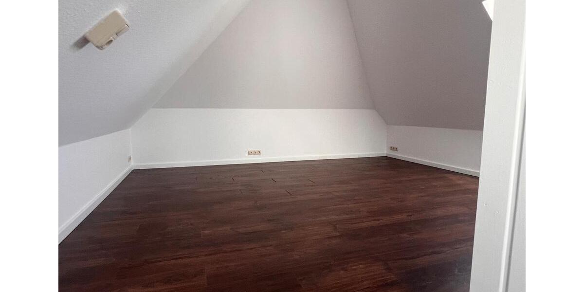 Maisonettenwohnung Hamberge - 4 Zimmer, 153 m&sup2;, 1.200&euro; | Angebot:26615062