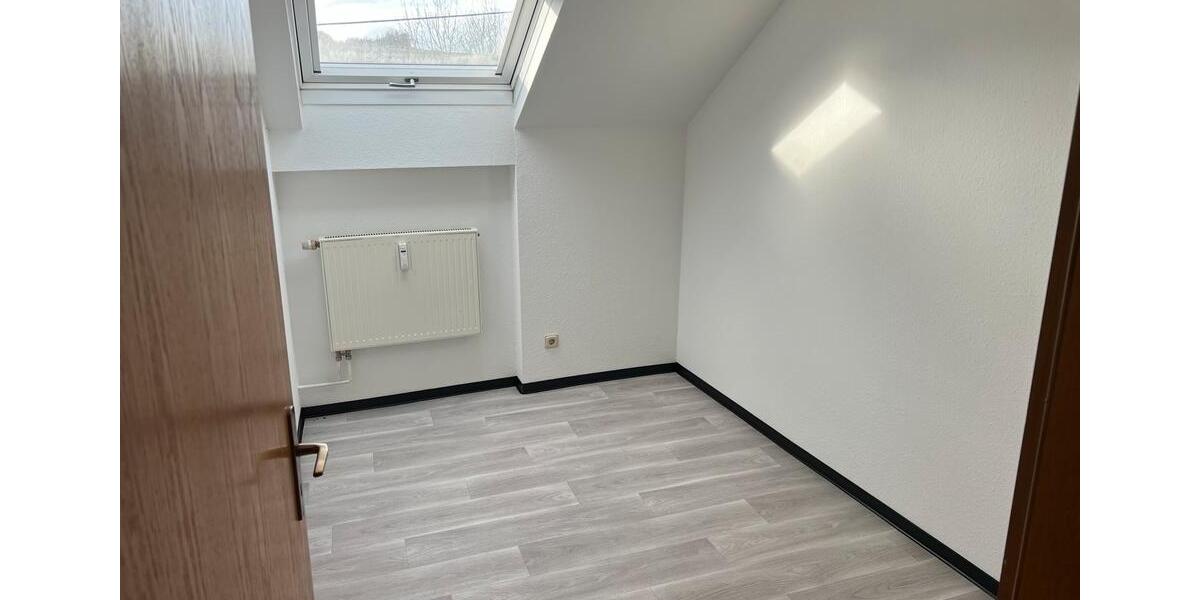 Etagenwohnung Lennestadt - 3 Zimmer, 79 m&sup2;, 580&euro; | Angebot:25979636