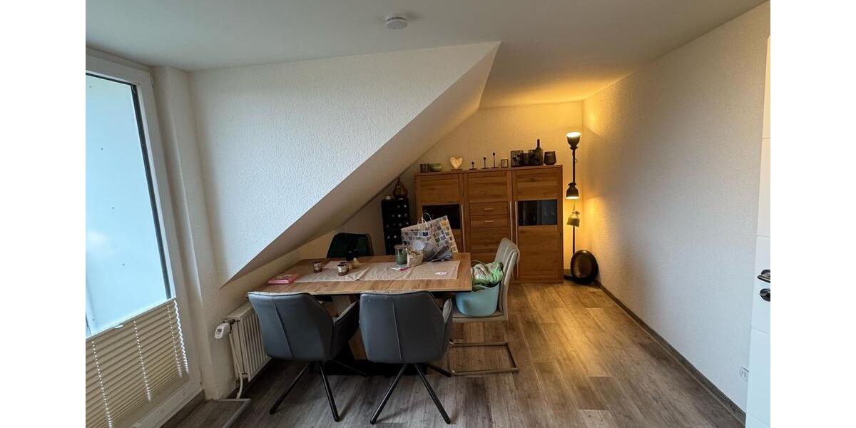 Dachgeschoßwohnung Wurster Nordseeküste - 3 Zimmer, 78 m&sup2;, 800&euro; | Angebot:26655647