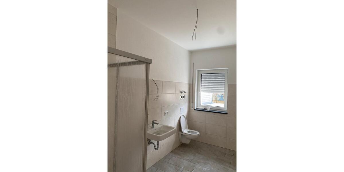 Etagenwohnung Windischeschenbach - 4 Zimmer, 102 m&sup2;, 1.200&euro; | Angebot:25944311