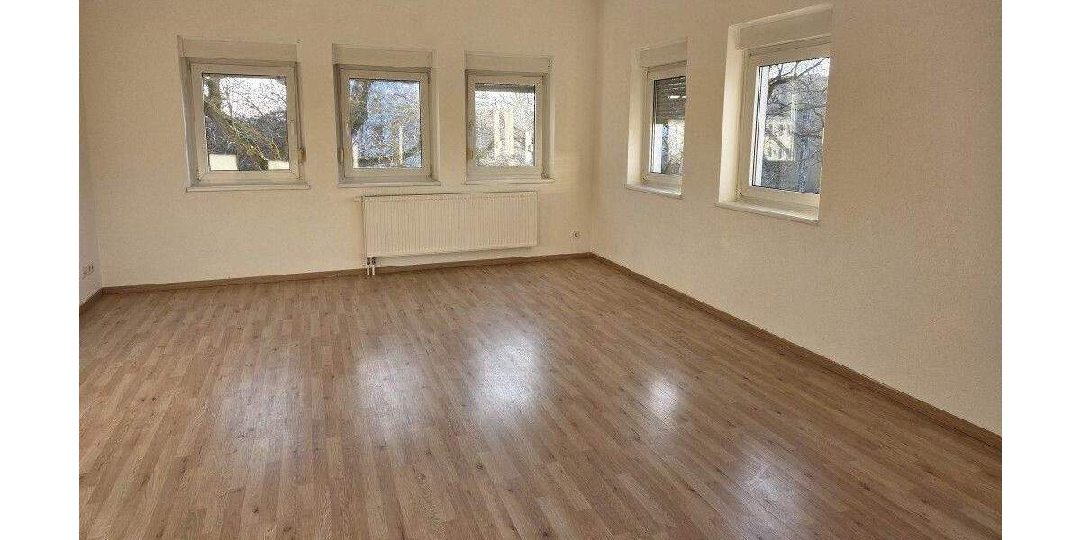 Etagenwohnung Senftenberg - 2 Zimmer, 72 m&sup2;, 460&euro; | Angebot:25142897