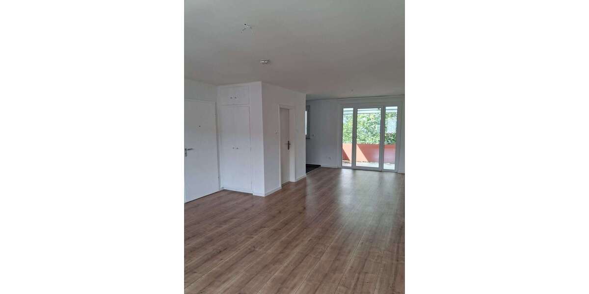 Etagenwohnung Feldkirchen-Mitterharthausen Mitterharthausen - 4 Zimmer, 99 m&sup2;, 753&euro; | Angebot:27005532