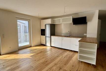 Wohnung Kaiserslautern Innenstadt - 3 Zimmer, 99 m&sup2;, 1.300&euro; | Angebot:25741302