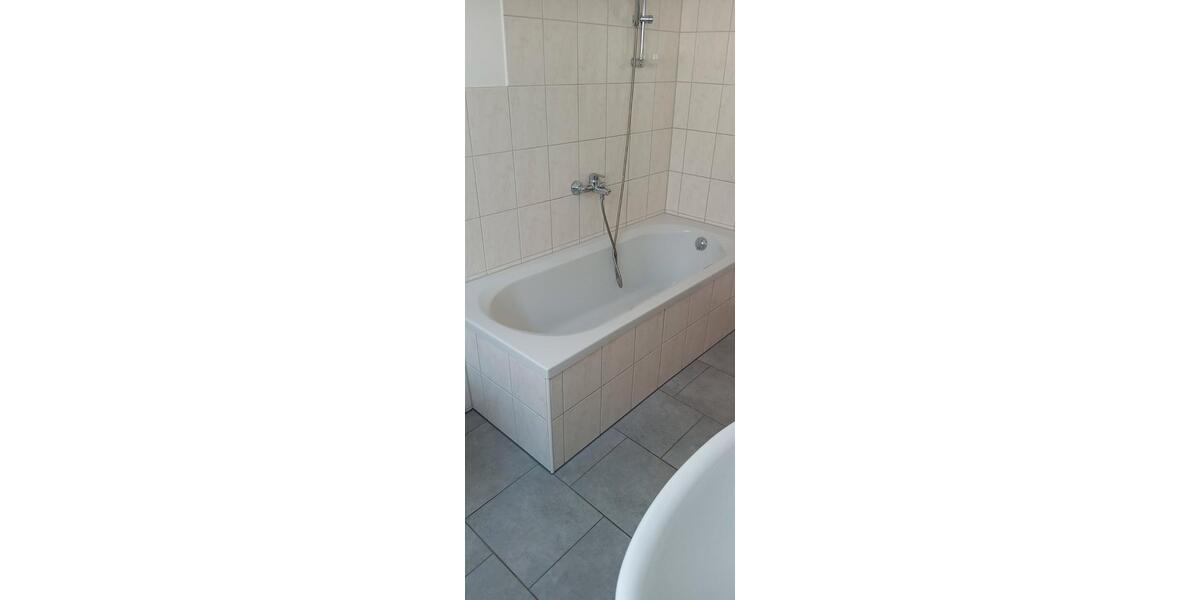 Dachgeschoßwohnung Monheim - 1.5 Zimmer, 51 m&sup2;, 520&euro; | Angebot:26648172