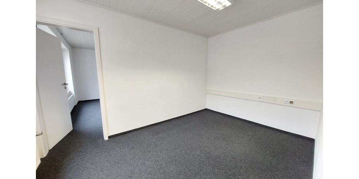 Attraktive, moderne Büro-Praxisräume mit Parkplätze in zentraler Lage zimmer