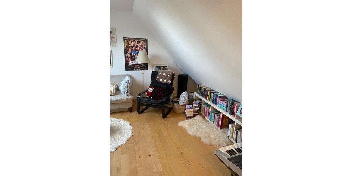Dachgeschoßwohnung Lohmar - 2 Zimmer, 40 m&sup2;, 525&euro; | Angebot:26679361