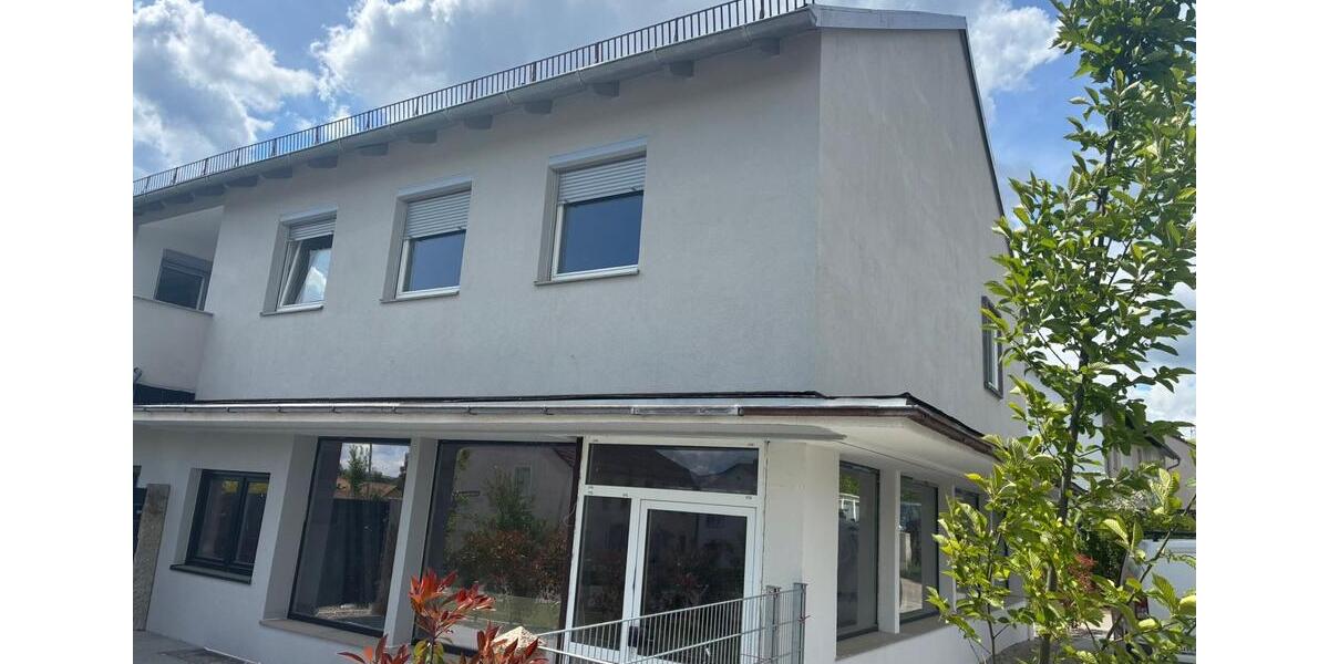 Etagenwohnung Neustadt an der Donau - 1 Zimmer, 68 m&sup2;, 1.000&euro; | Angebot:26639950