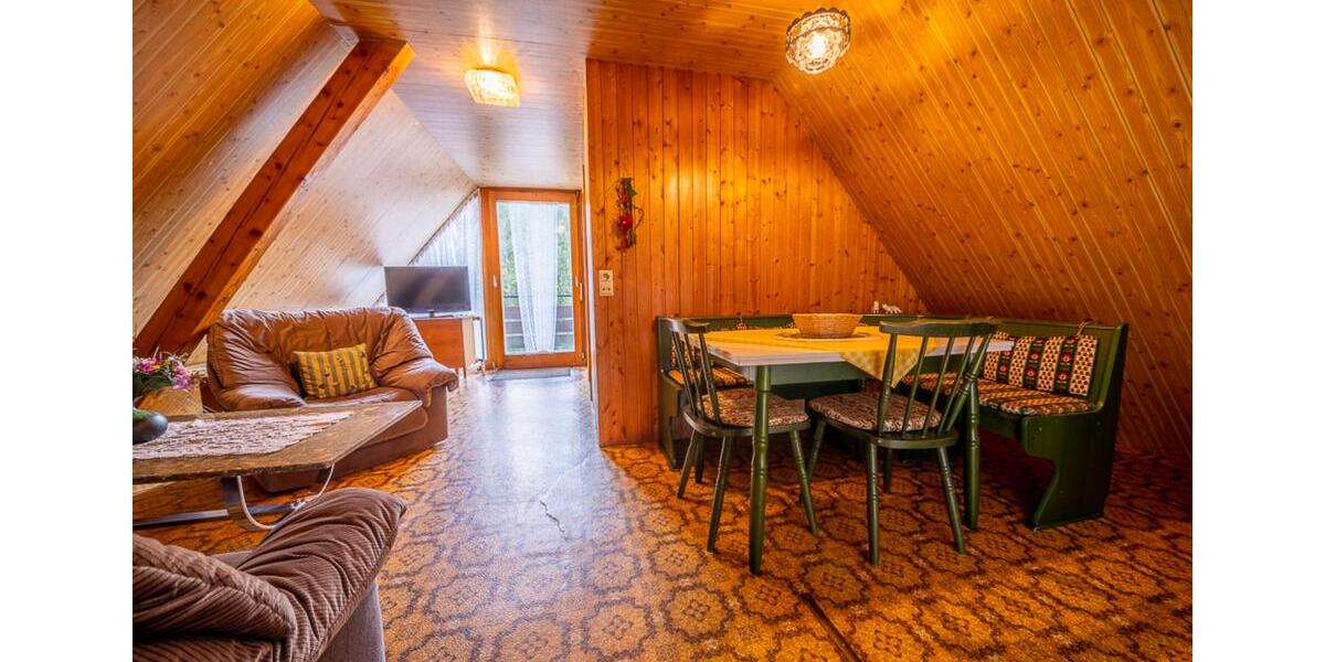Dachgeschoßwohnung Kappelrodeck - 3 Zimmer, 30 m&sup2;, 450&euro; | Angebot:25025837