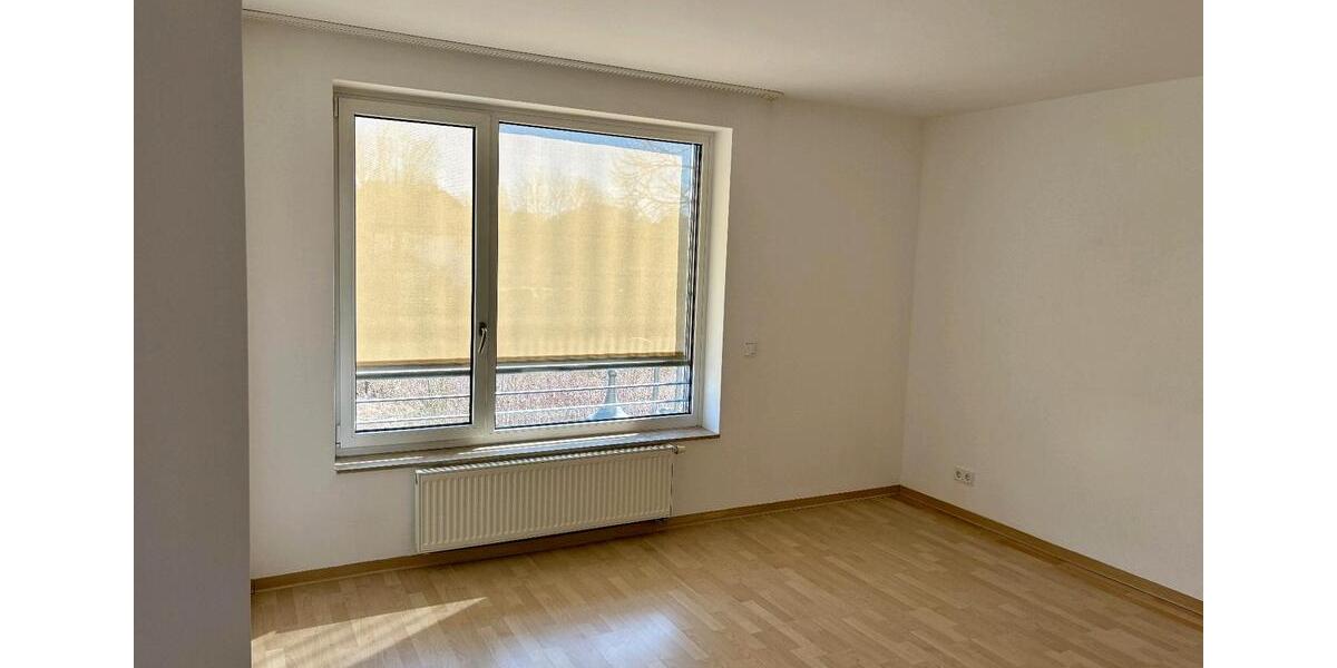 Etagenwohnung Bünde - 3 Zimmer, 85 m&sup2;, 950&euro; | Angebot:26629600