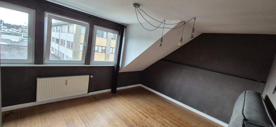 Maisonettenwohnung Krefeld Gellep-Stratum - 3.5 Zimmer, 125 m&sup2;, 1.355&euro; | Angebot:26456160