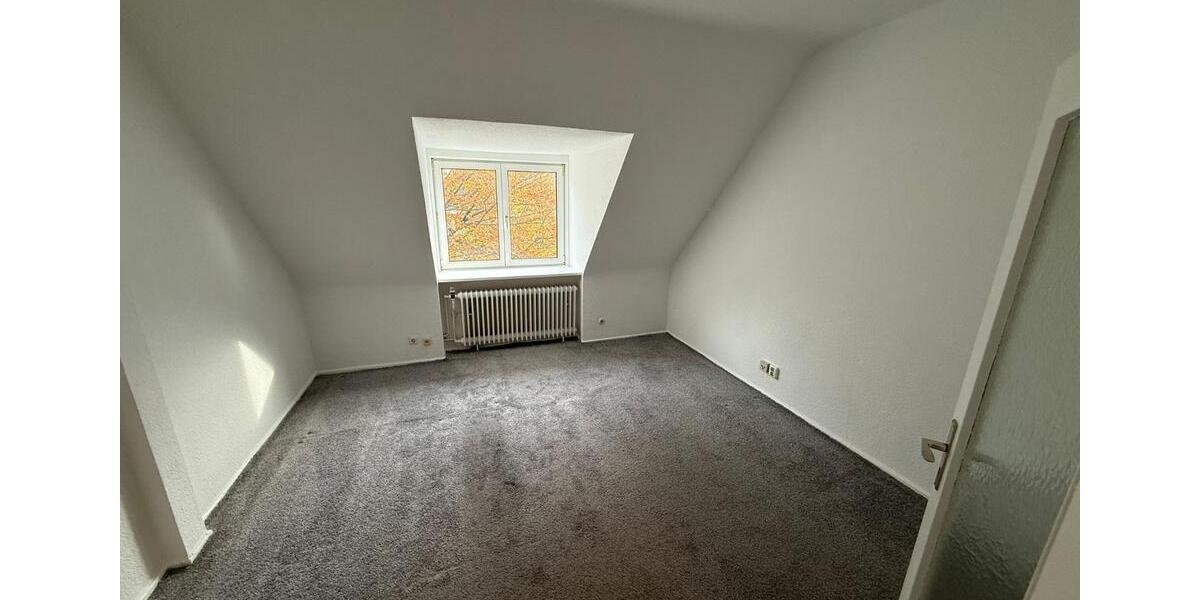 Dachgeschoßwohnung Hamburg Hamburg-Mitte - 2 Zimmer, 82 m&sup2;, 1.717&euro; | Angebot:23573372