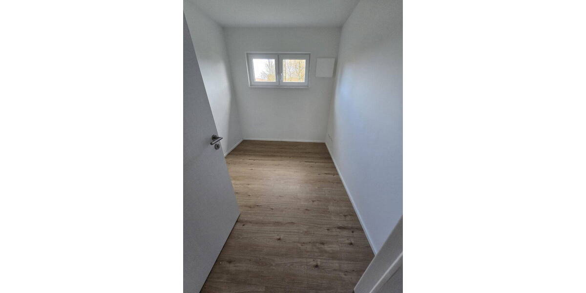 Einfamilienhaus Harth-Pöllnitz Burkersdorf - 5 Zimmer, 140 m&sup2;, 1.900&euro; | Angebot:25697300