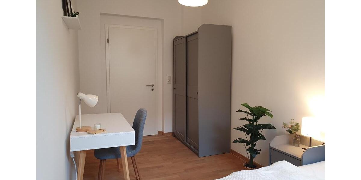 Wohnen auf Zeit Erfurt Johannesplatz - 1 Zimmer, 99 m&sup2;, 515&euro; | Angebot:25418566