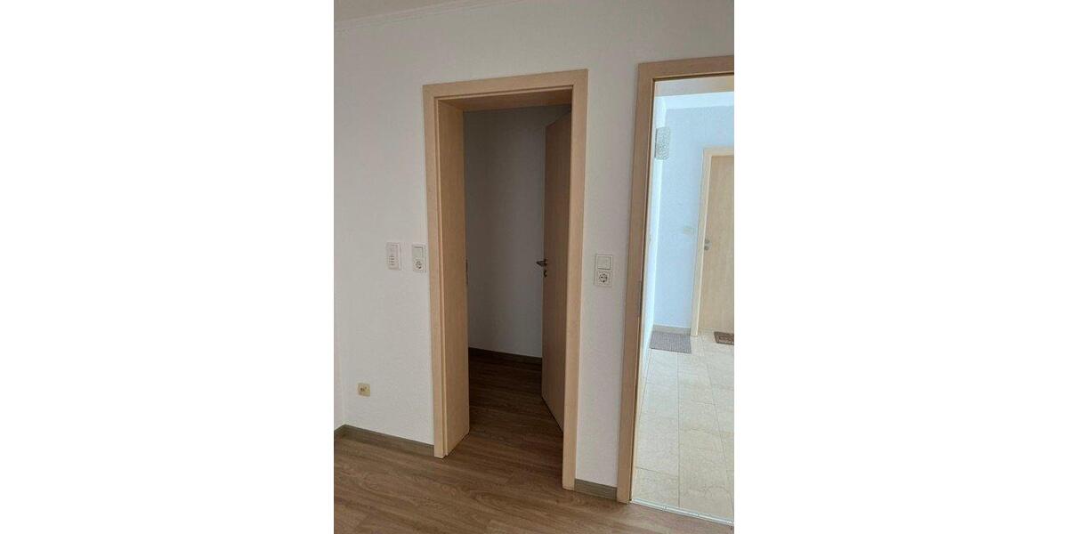 Dachgeschoßwohnung Frammersbach - 3 Zimmer, 79 m&sup2;, 625&euro; | Angebot:26429024