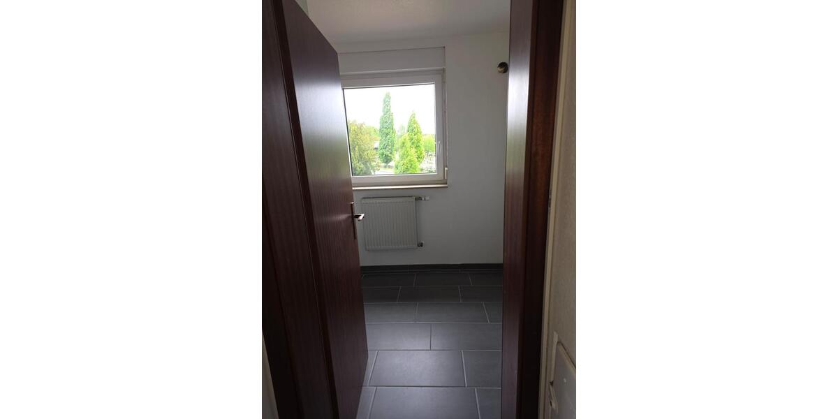Dachgeschoßwohnung Bad Rappenau - 3 Zimmer, 107 m&sup2;, 1.150&euro; | Angebot:26619119