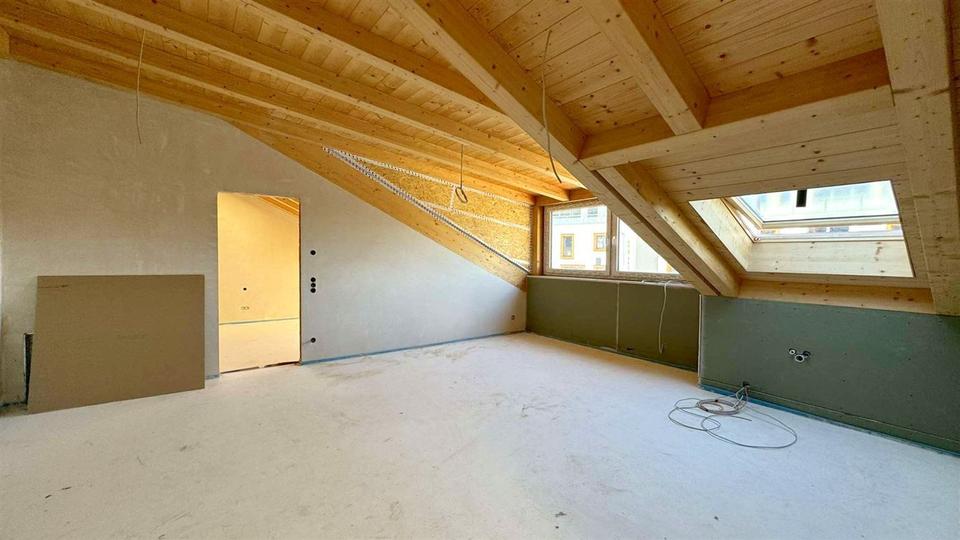 Dachgeschoßwohnung Garmisch-Partenkirchen Breitenau - 3 Zimmer, 72 m&sup2;, 1.430&euro; | Angebot:24225358
