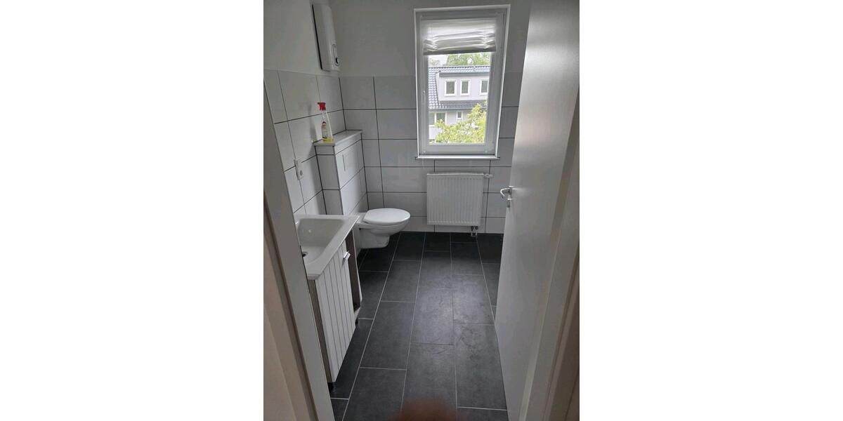Dachgeschoßwohnung Bückeburg - 3 Zimmer, 66 m&sup2;, 900&euro; | Angebot:26486263