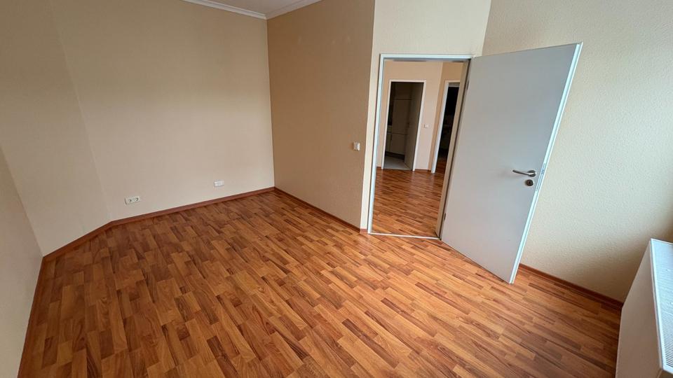 kl. 3-Zi im Zentrum mit Aufzug, Balkon und EBK 3 zimmer