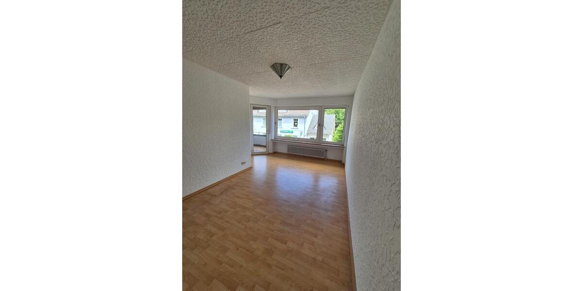 Etagenwohnung Walsdorf - 6 Zimmer, 210 m&sup2;, 1.150&euro; | Angebot:22152708