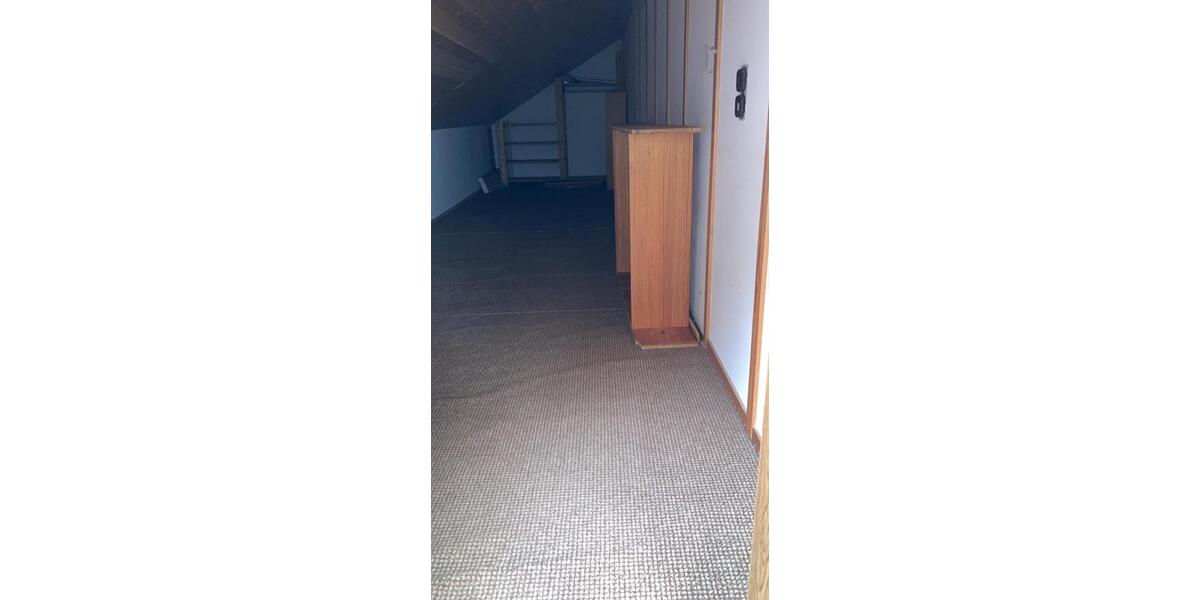 Dachgeschoßwohnung Weichering - 2 Zimmer, 85 m&sup2;, 985&euro; | Angebot:24570006