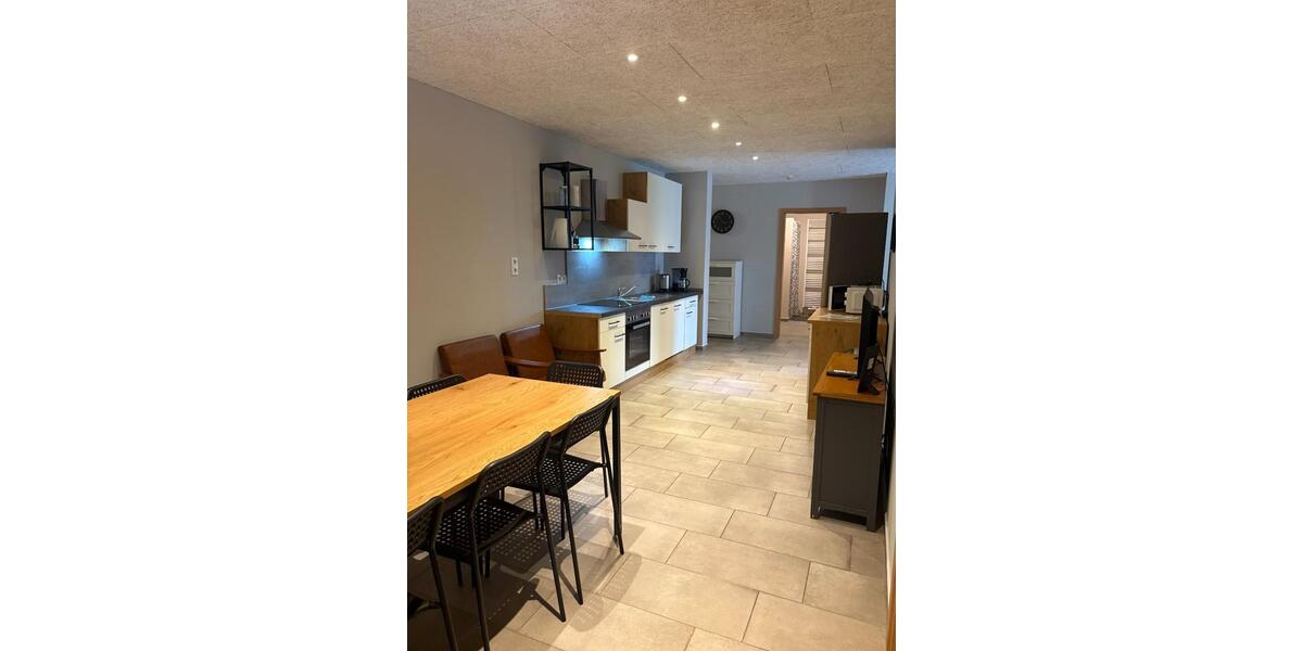 Wohnen auf Zeit Nortorf - 15 Zimmer, 250 m&sup2;, 20&euro; | Angebot:24642535