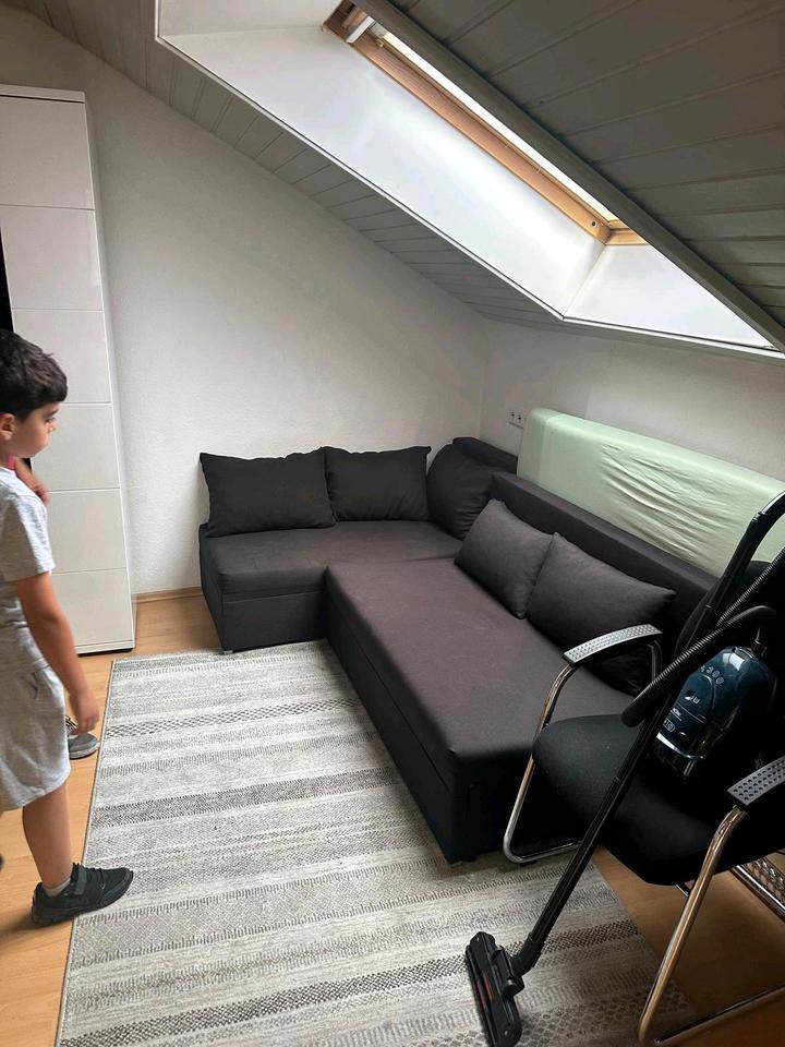 1 Zimmer DG zu vermieten in Friedrichshafen