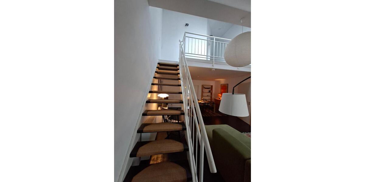 Dachgeschoßwohnung Berlin Mitte - 3.5 Zimmer, 109 m&sup2;, 1.812&euro; | Angebot:25654014