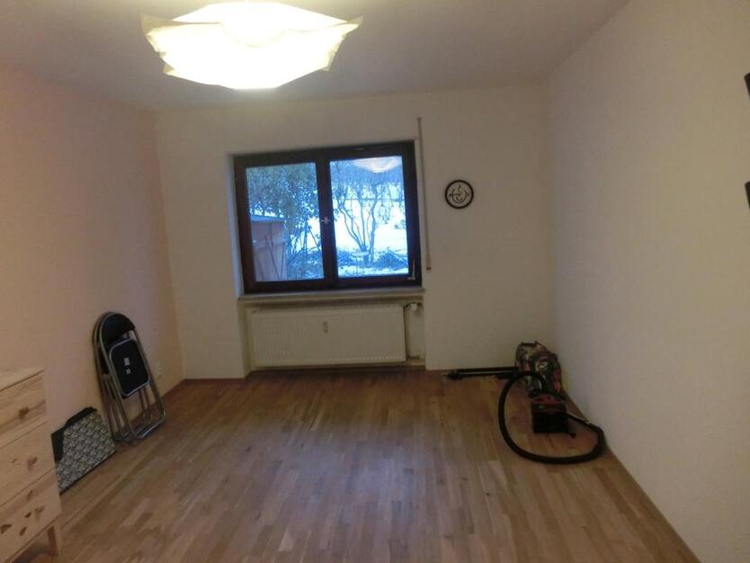 Zimmer, gerne teilmöbliert
