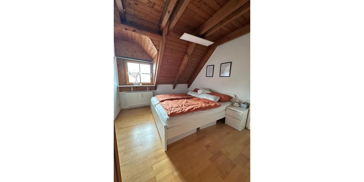 Etagenwohnung Bergkirchen - 4 Zimmer, 120 m&sup2;, 1.800&euro; | Angebot:26000224