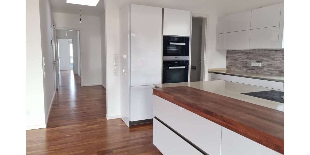 Etagenwohnung Bad Soden am Taunus - 4 Zimmer, 145 m&sup2;, 3.200&euro; | Angebot:25936351