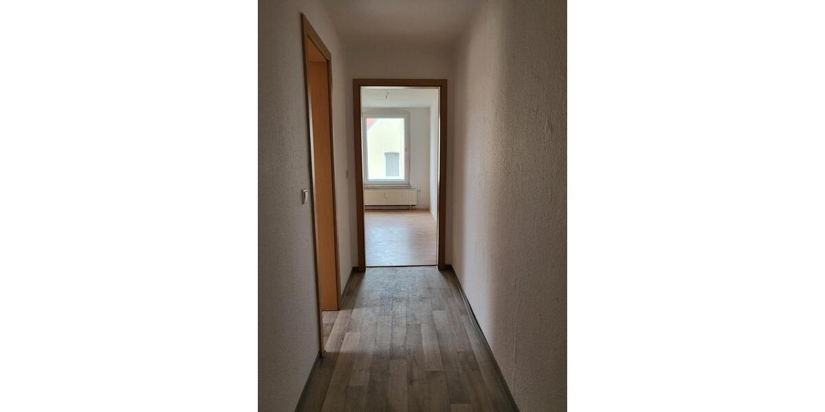 Dachgeschoßwohnung Staßfurt - 2 Zimmer, 50 m&sup2;, 270&euro; | Angebot:24810964