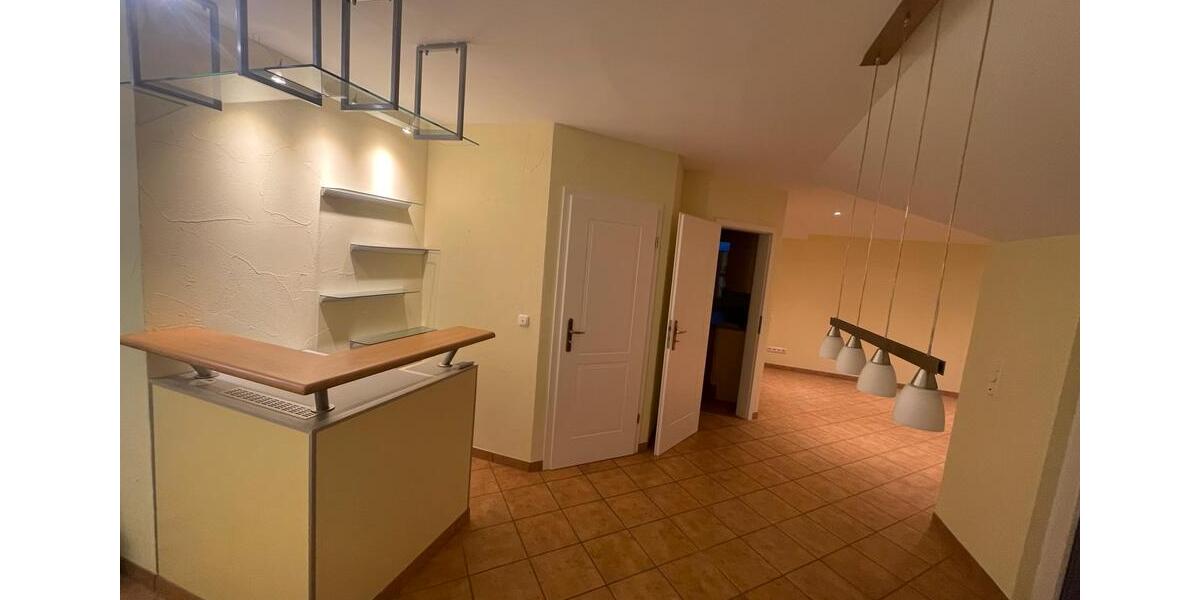 Dachgeschoßwohnung Netphen - 1 Zimmer, 94 m&sup2;, 1.134&euro; | Angebot:25656488