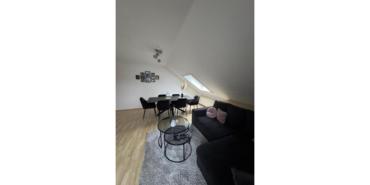 Dachgeschoßwohnung Wenden - 4 Zimmer, 105 m&sup2;, 970&euro; | Angebot:26086777