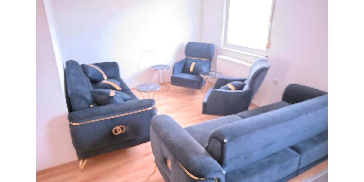 Wohnen auf Zeit Villingen-Schwenningen Schwenningen - 6 Zimmer, 205 m&sup2;, 450&euro; | Angebot:26594591