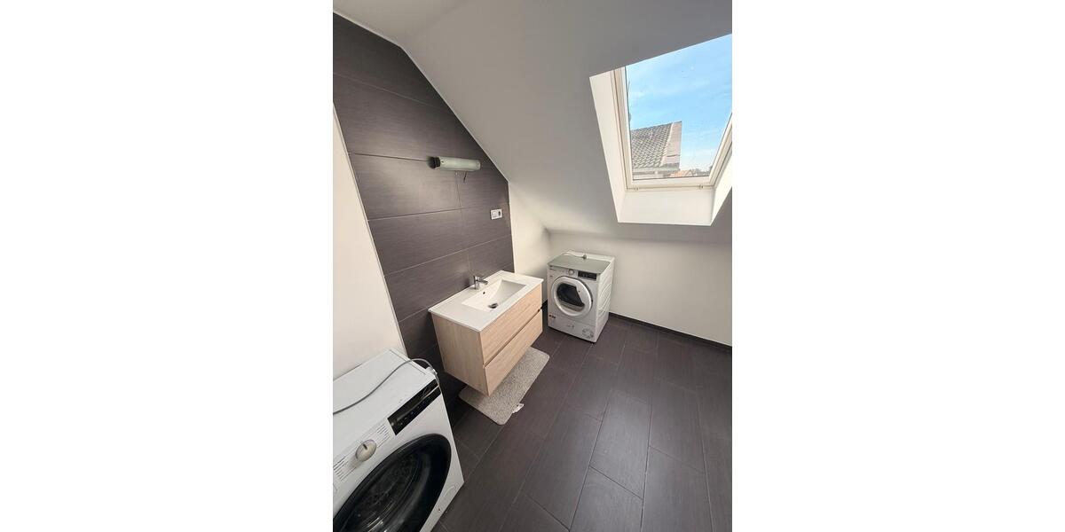 Etagenwohnung Ludwigshafen am Rhein Edigheim - 9 Zimmer, 300 m&sup2;, 650&euro; | Angebot:26233208