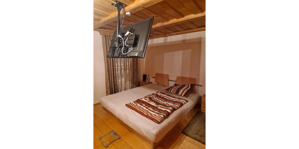 Etagenwohnung Grafling - 4 Zimmer, 120 m&sup2;, 900&euro; | Angebot:26548512